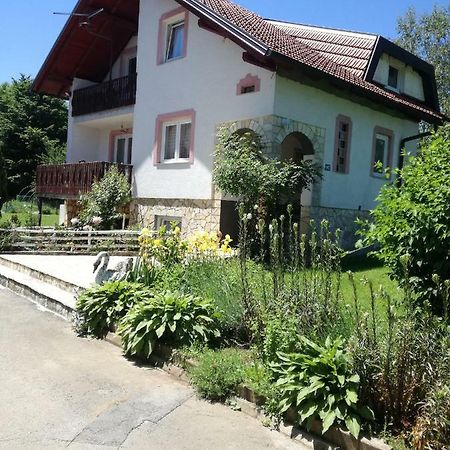 Apartman Jasmin Daire Čatrnja Dış mekan fotoğraf