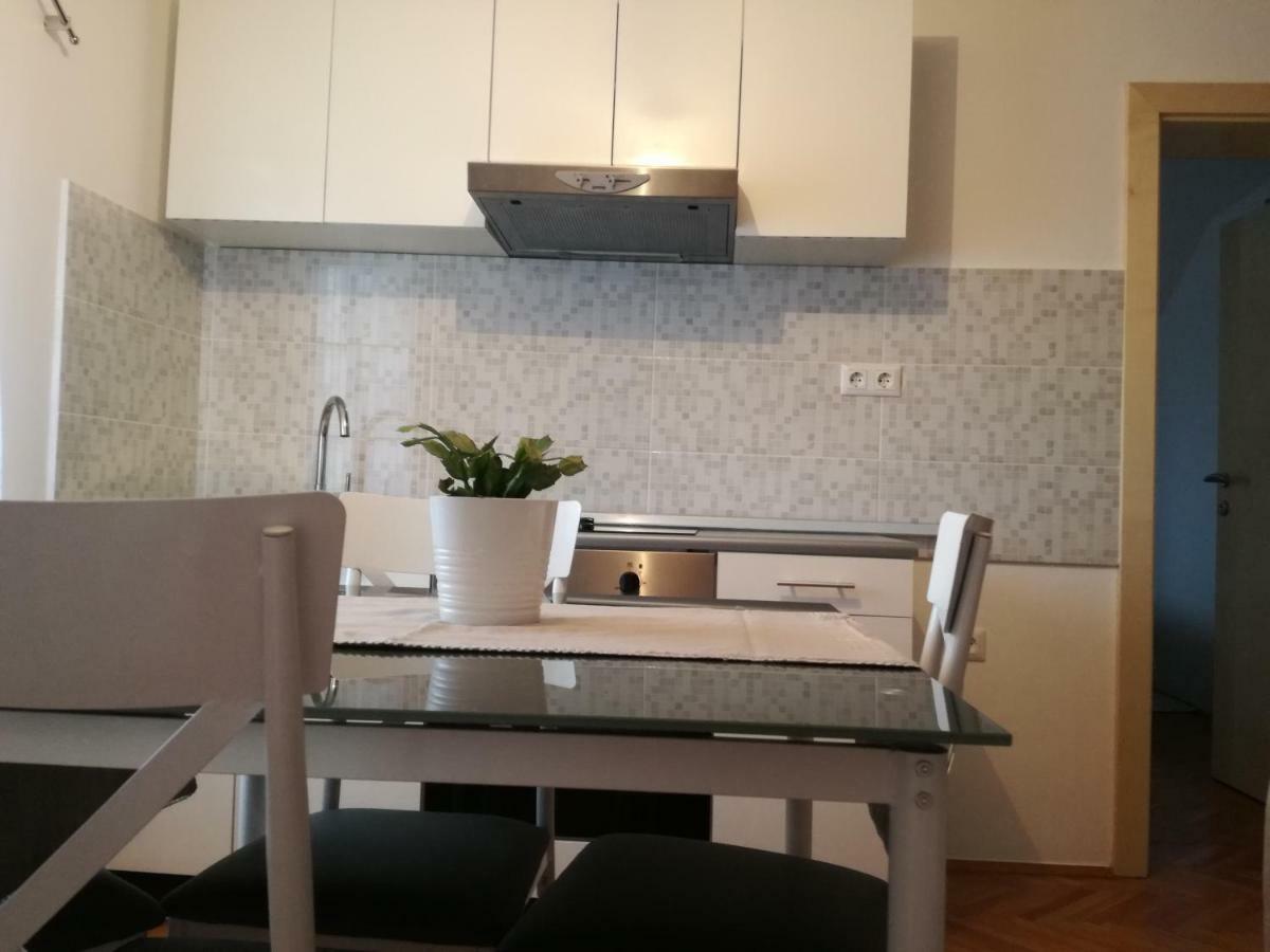 Apartman Jasmin Daire Čatrnja Dış mekan fotoğraf